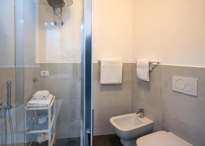 Guesthost - Breathaway Seaview Near *